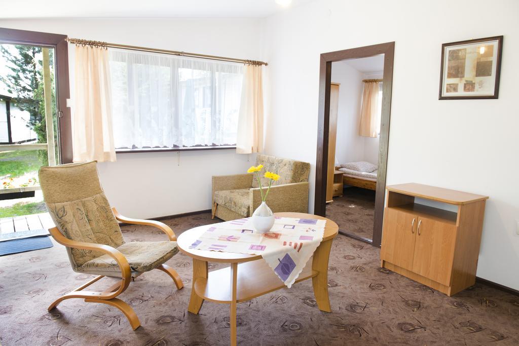 Osrodek Wypoczynkowy Wagabunda Hotell Mikołajki Rom bilde